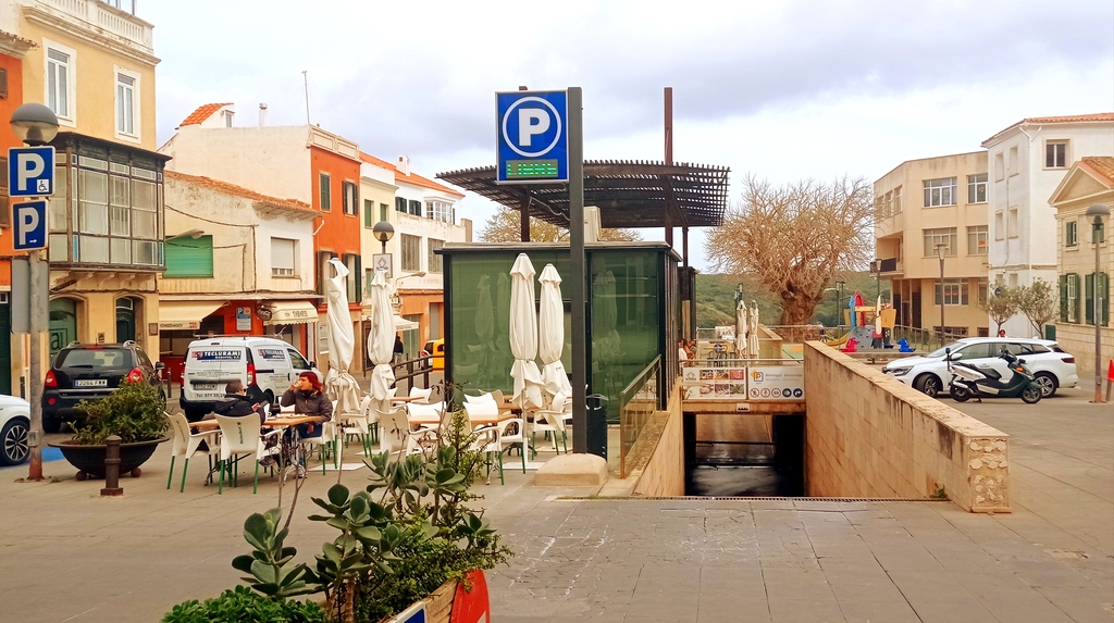Parking Plaza Miranda - Accesos